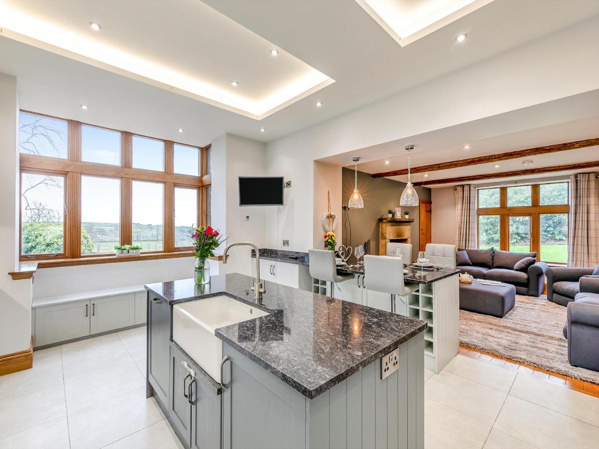 Vila Buntingfield Farmhouse Ashover Exteriér fotografie